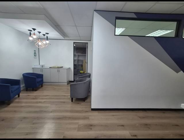 609M² OFFICE TO LET IN HALFWAY GARDENS